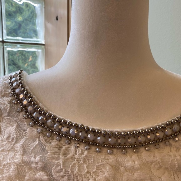 Laundry lace Bodycon Dress with Bell Sleeves!! Gorgeous for Era's tour or BTB - Picture 3 of 11